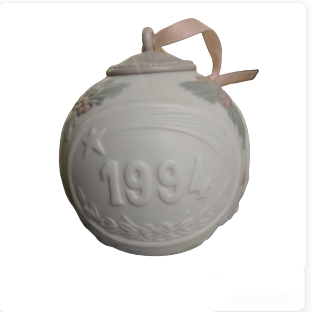 Lladro Vintage 1994 Christmas Ball